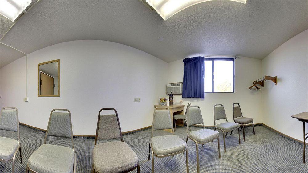 Super 8 By Wyndham Kirksville-University Area מראה חיצוני תמונה