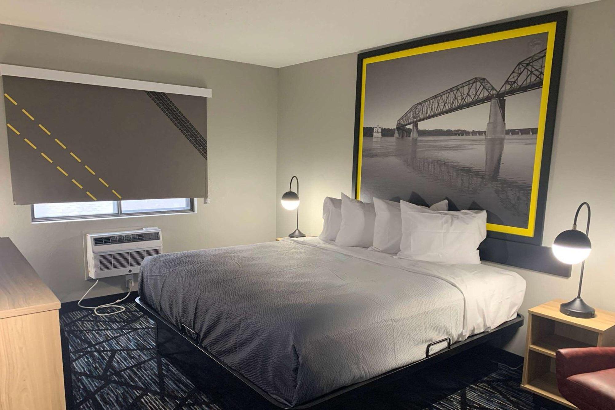 Super 8 By Wyndham Kirksville-University Area מראה חיצוני תמונה