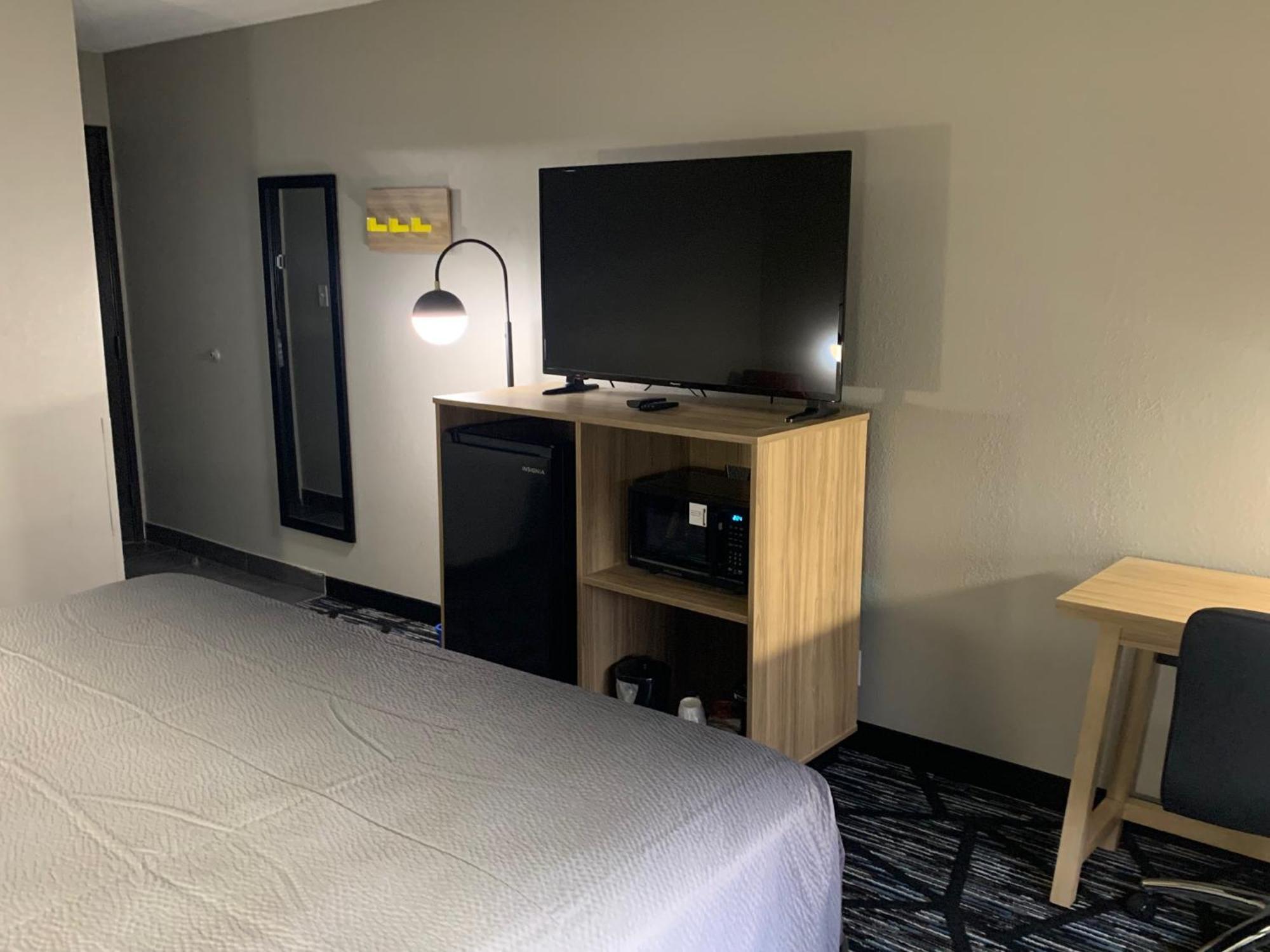 Super 8 By Wyndham Kirksville-University Area מראה חיצוני תמונה