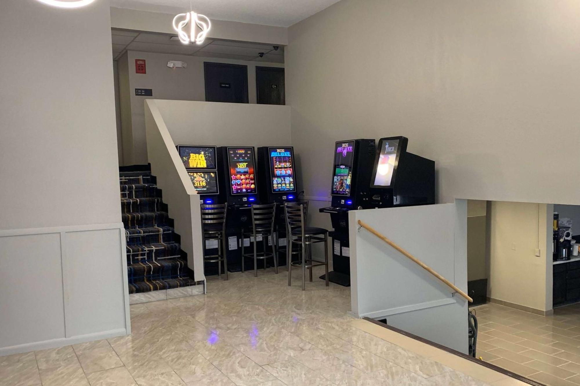 Super 8 By Wyndham Kirksville-University Area מראה חיצוני תמונה