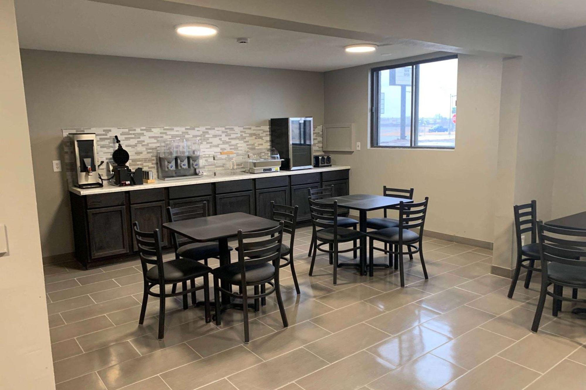 Super 8 By Wyndham Kirksville-University Area מראה חיצוני תמונה