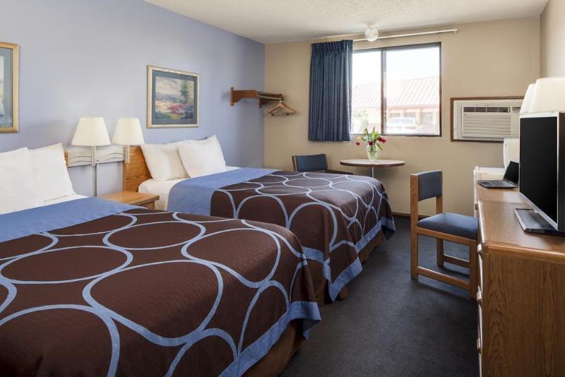 Super 8 By Wyndham Kirksville-University Area מראה חיצוני תמונה